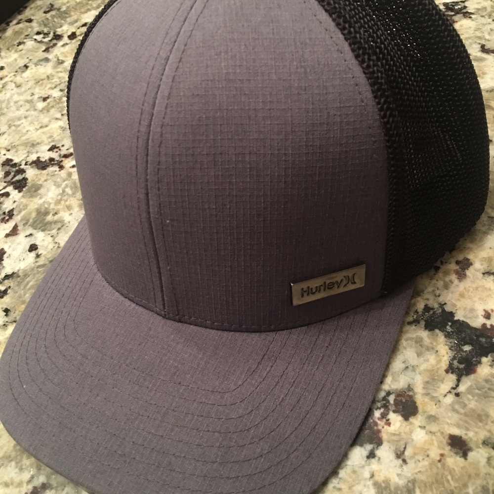 Hurley Xl hat fitted